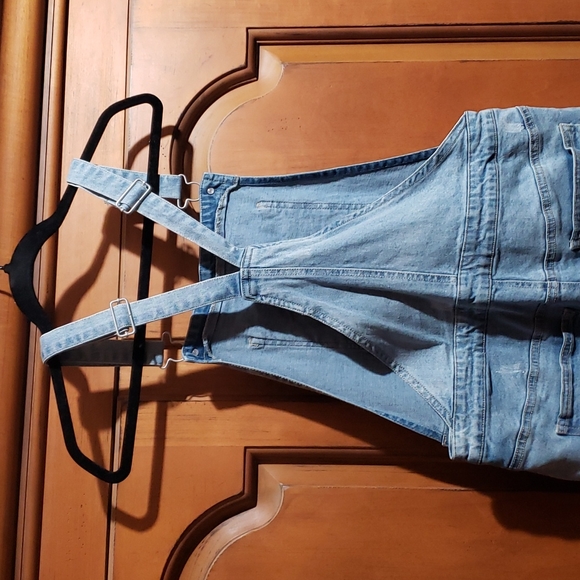 Denim blue distress ripped women overall shorts - Picture 6 of 7